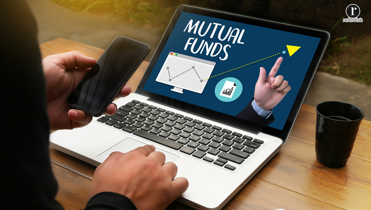 Evaluating Mutual Funds